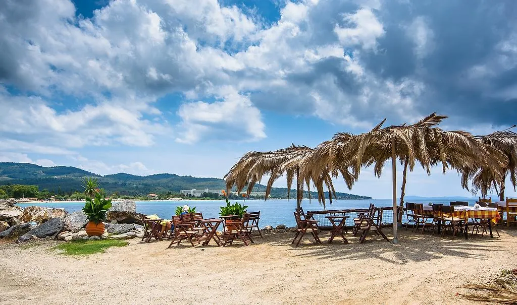 **  Greek House Hotel Neos Marmaras Greece