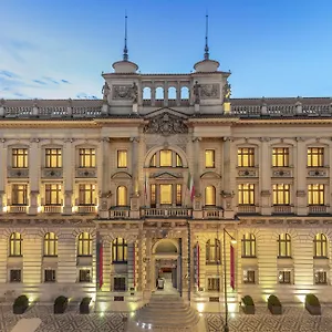 Nh Collection Carlo Iv 5* Prága